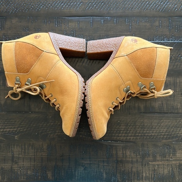 Timberland Glancy Field Ankle Boots 3.5” Heels Leather Lace Up in Wheat Nubuck - Picture 4 of 16